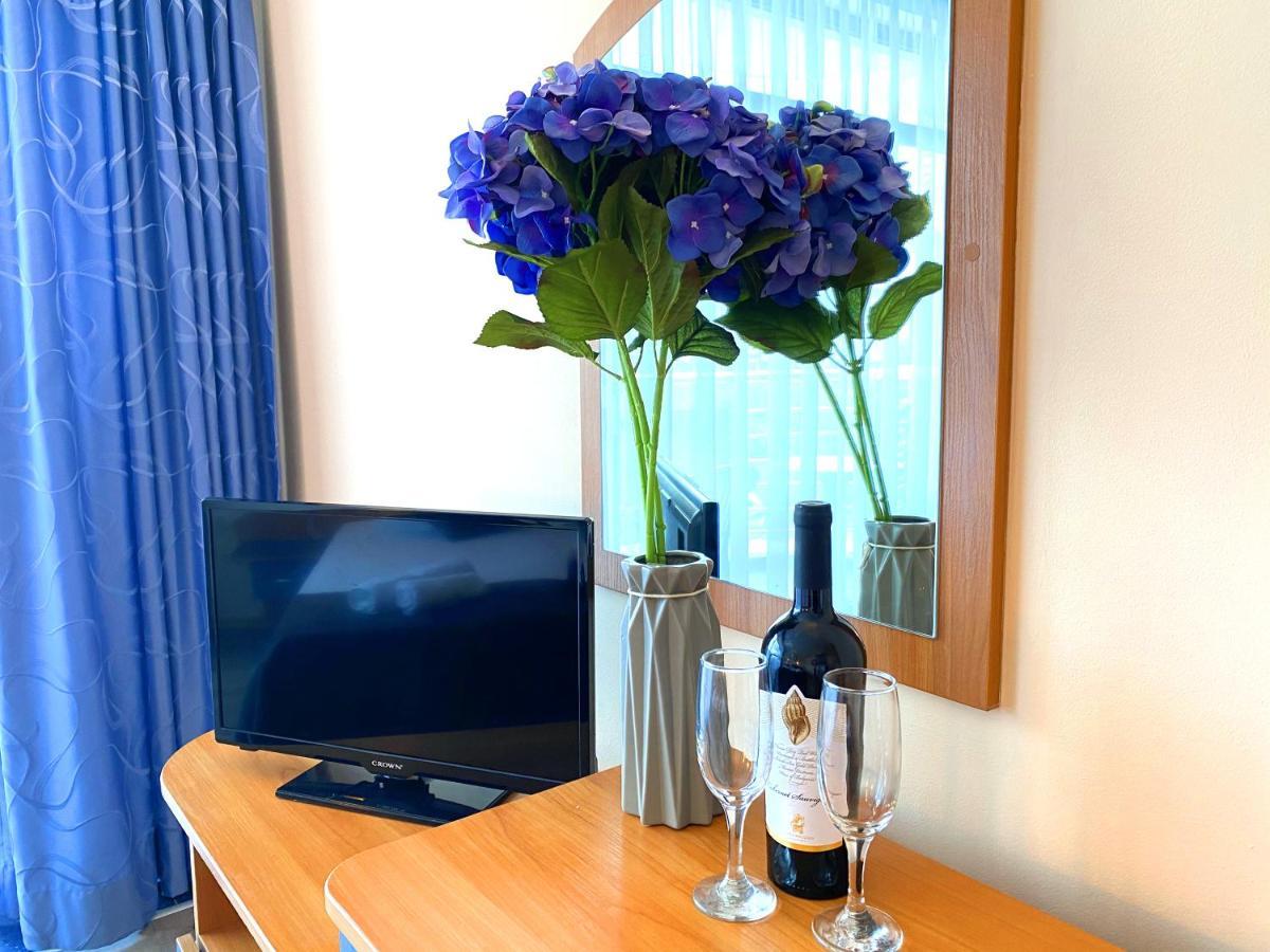 Hotel Penelope Primorsko Bagian luar foto