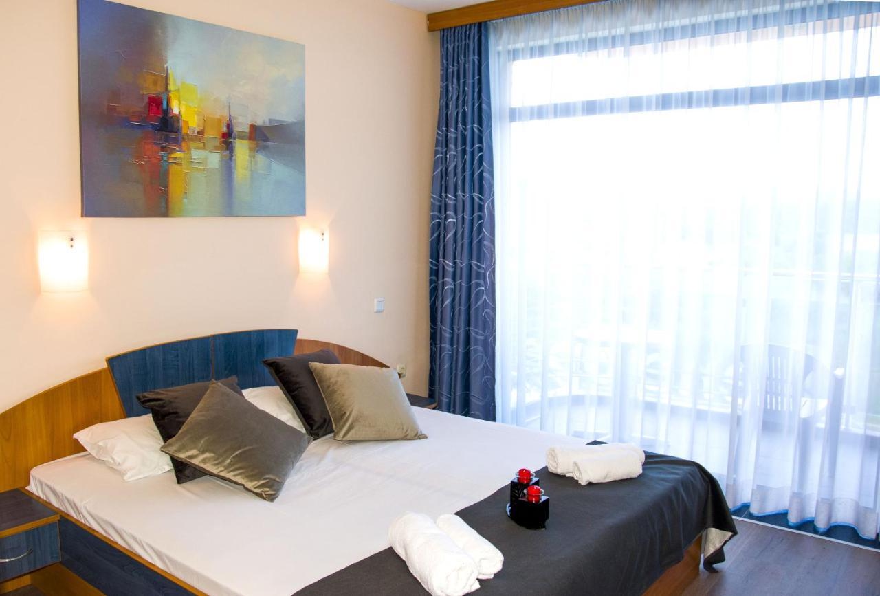 Hotel Penelope Primorsko Bagian luar foto