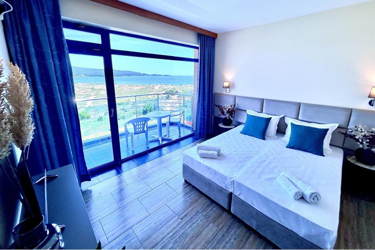 Hotel Penelope Primorsko Bagian luar foto