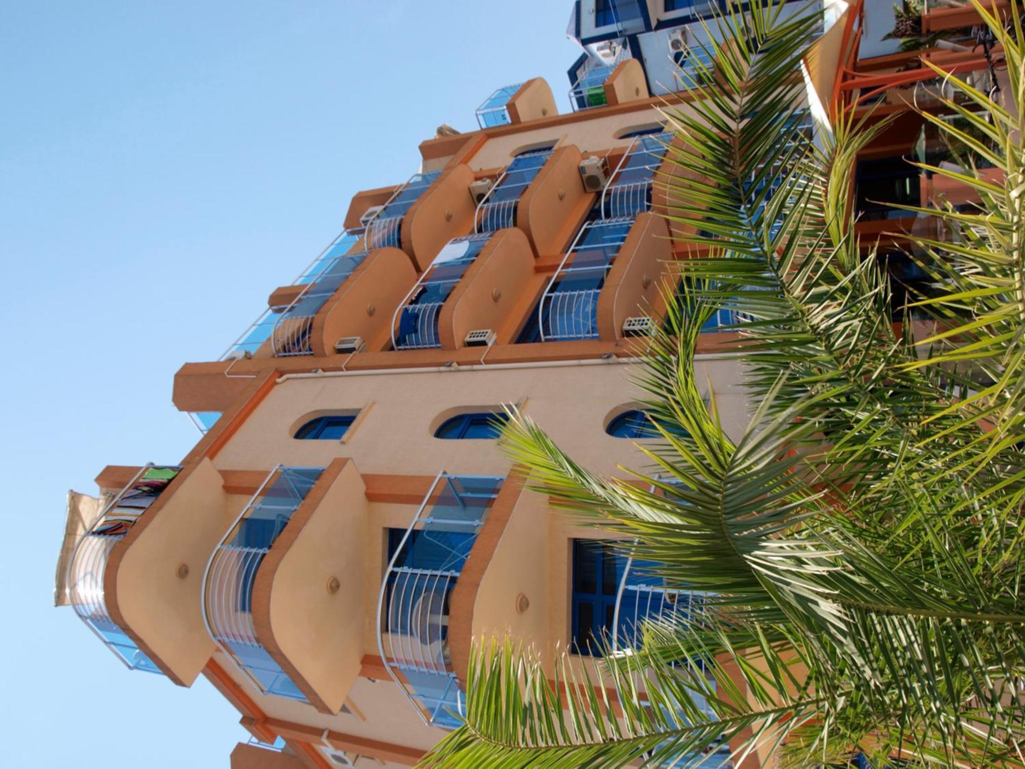 Hotel Penelope Primorsko Bagian luar foto