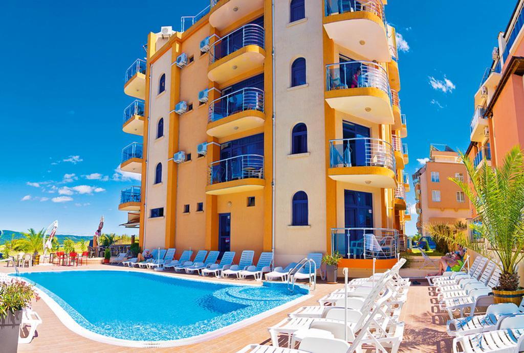 Hotel Penelope Primorsko Bagian luar foto