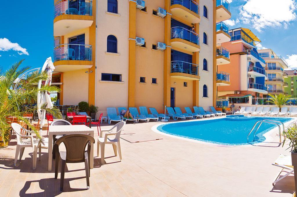 Hotel Penelope Primorsko Bagian luar foto